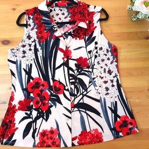 **SOLD**Tommy Hilfiger Top, Size XL, Like New